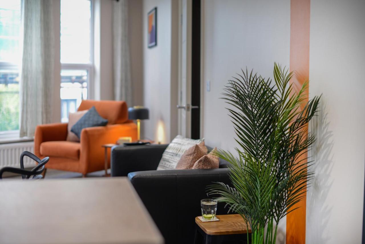 Apartment Three - Free Private Car Park - Sleeps 6 - 3 Shower Rooms - By Ocean City Retreats Plymouth Exterior photo